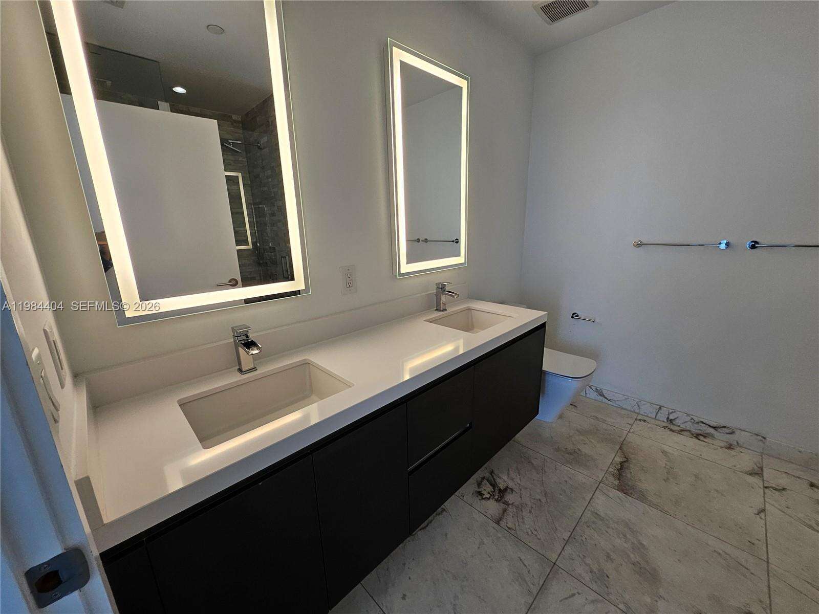 Paramount Miami Worldcenter at 851 1 Ave, Miami, FL 33132 - For Rent photo 31