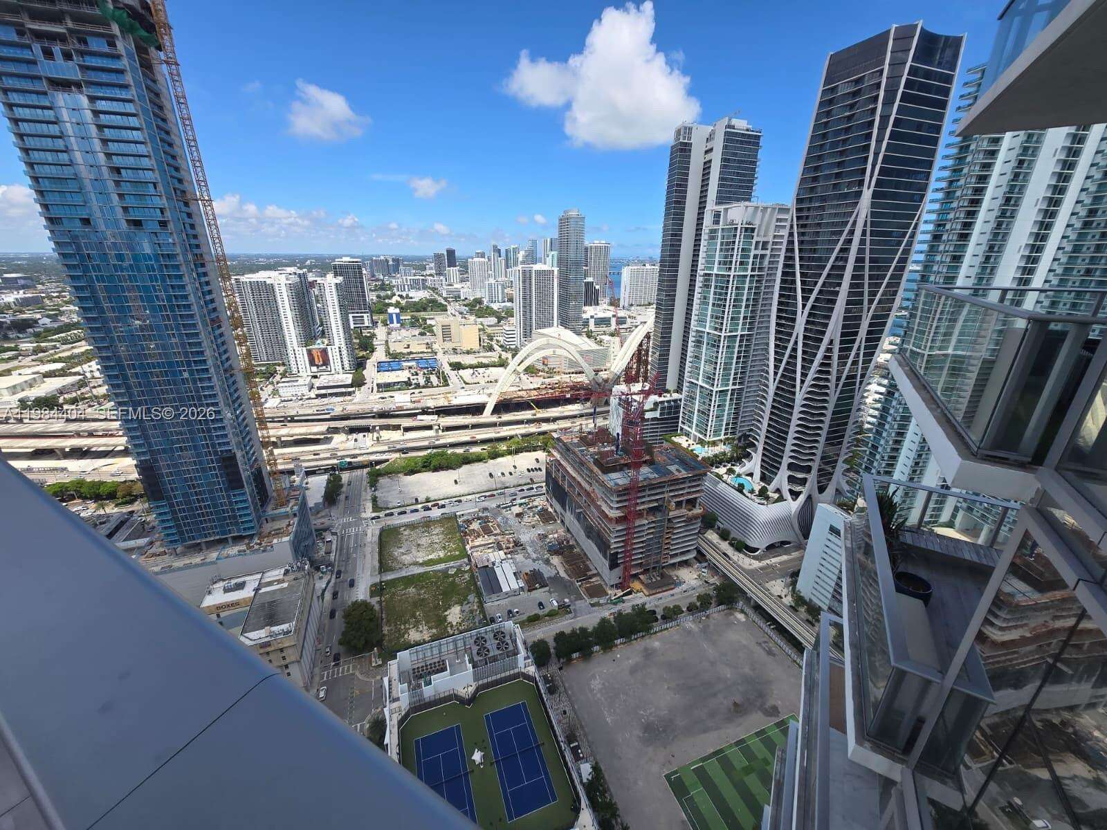 Paramount Miami Worldcenter at 851 1 Ave, Miami, FL 33132 - For Rent photo 39