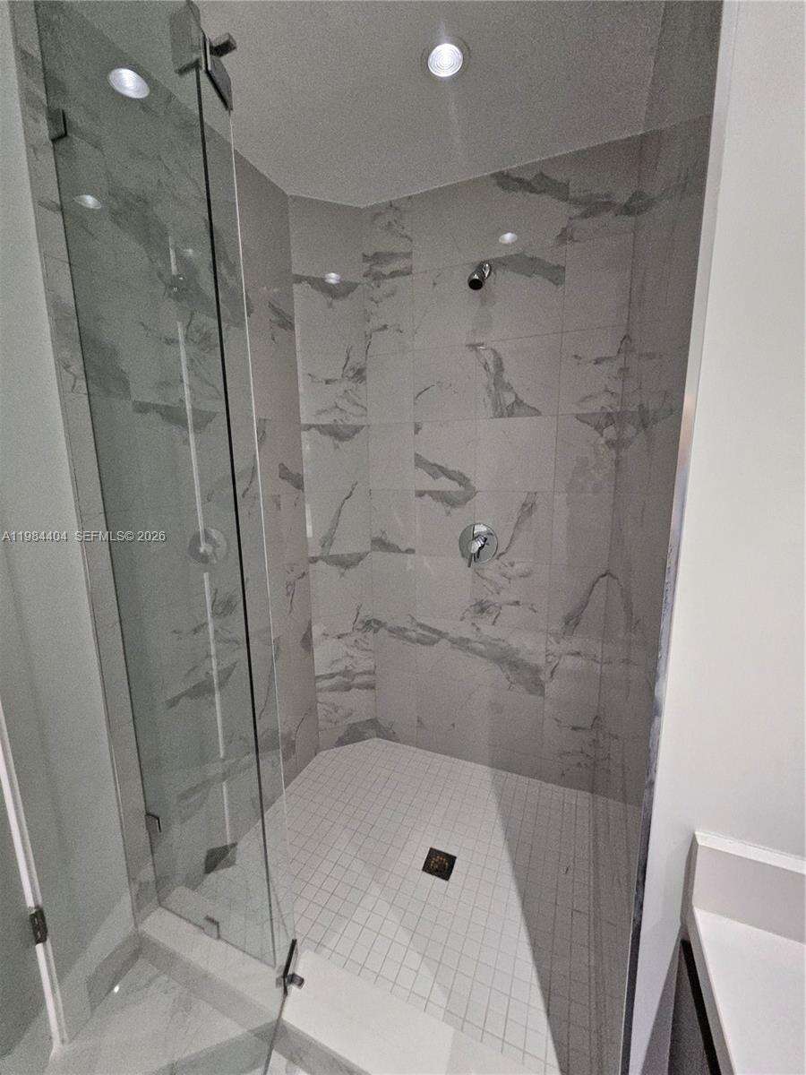 Paramount Miami Worldcenter at 851 1 Ave, Miami, FL 33132 - For Rent photo 7