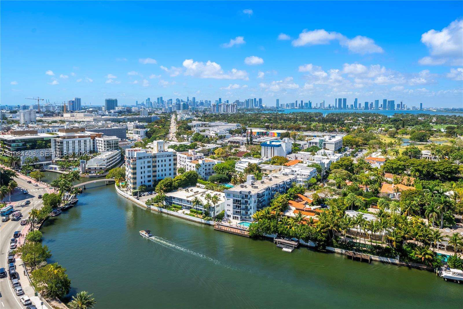 Club Atlantis at 2555 Collins Ave, Miami Beach, FL 33140 - For Rent photo 1