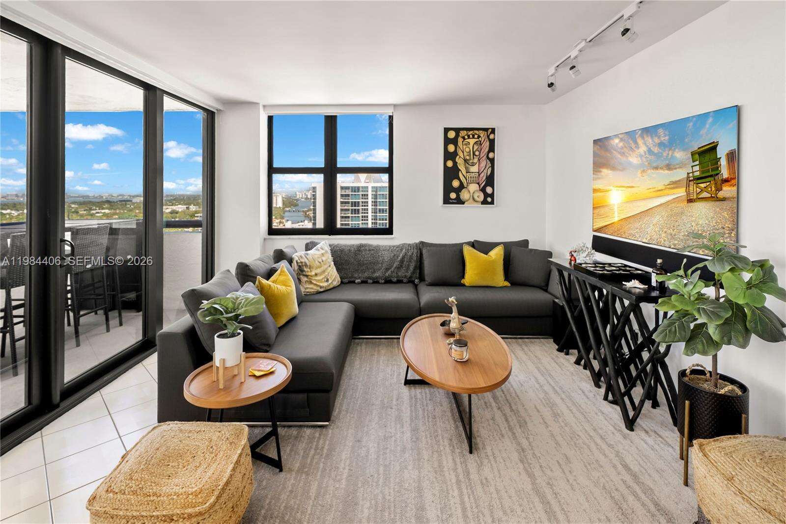 Club Atlantis at 2555 Collins Ave, Miami Beach, FL 33140 - For Rent photo 16