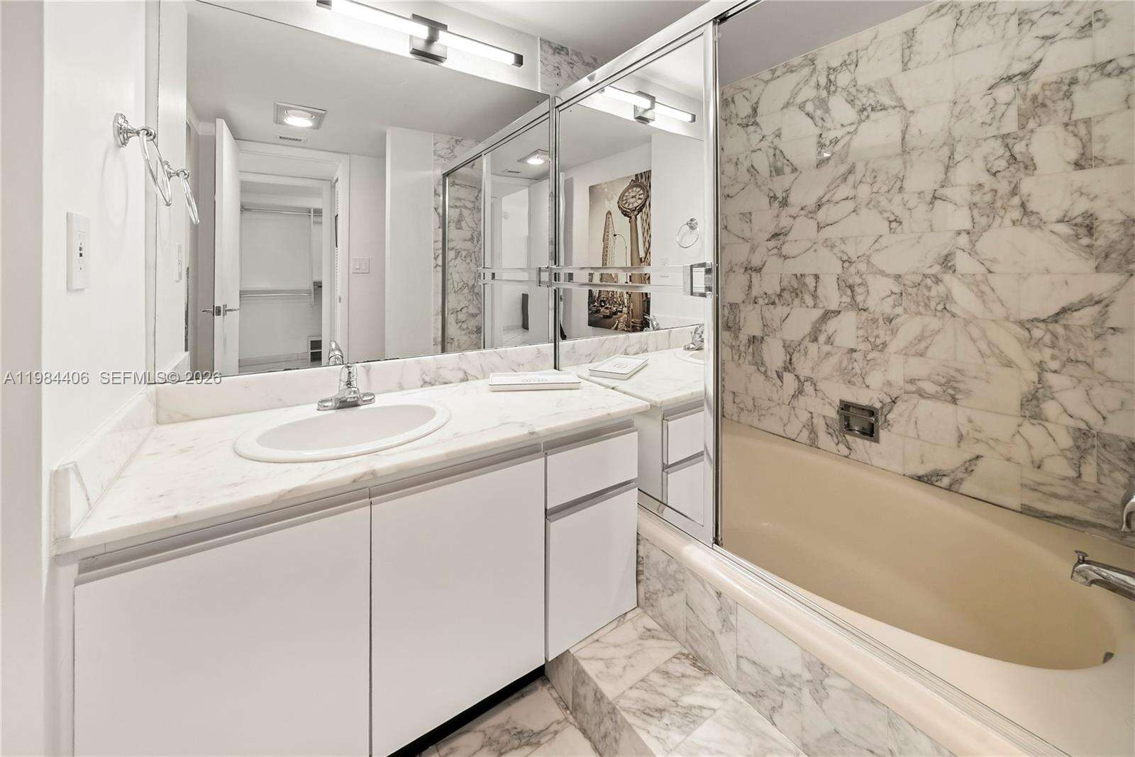 Club Atlantis at 2555 Collins Ave, Miami Beach, FL 33140 - For Rent photo 28
