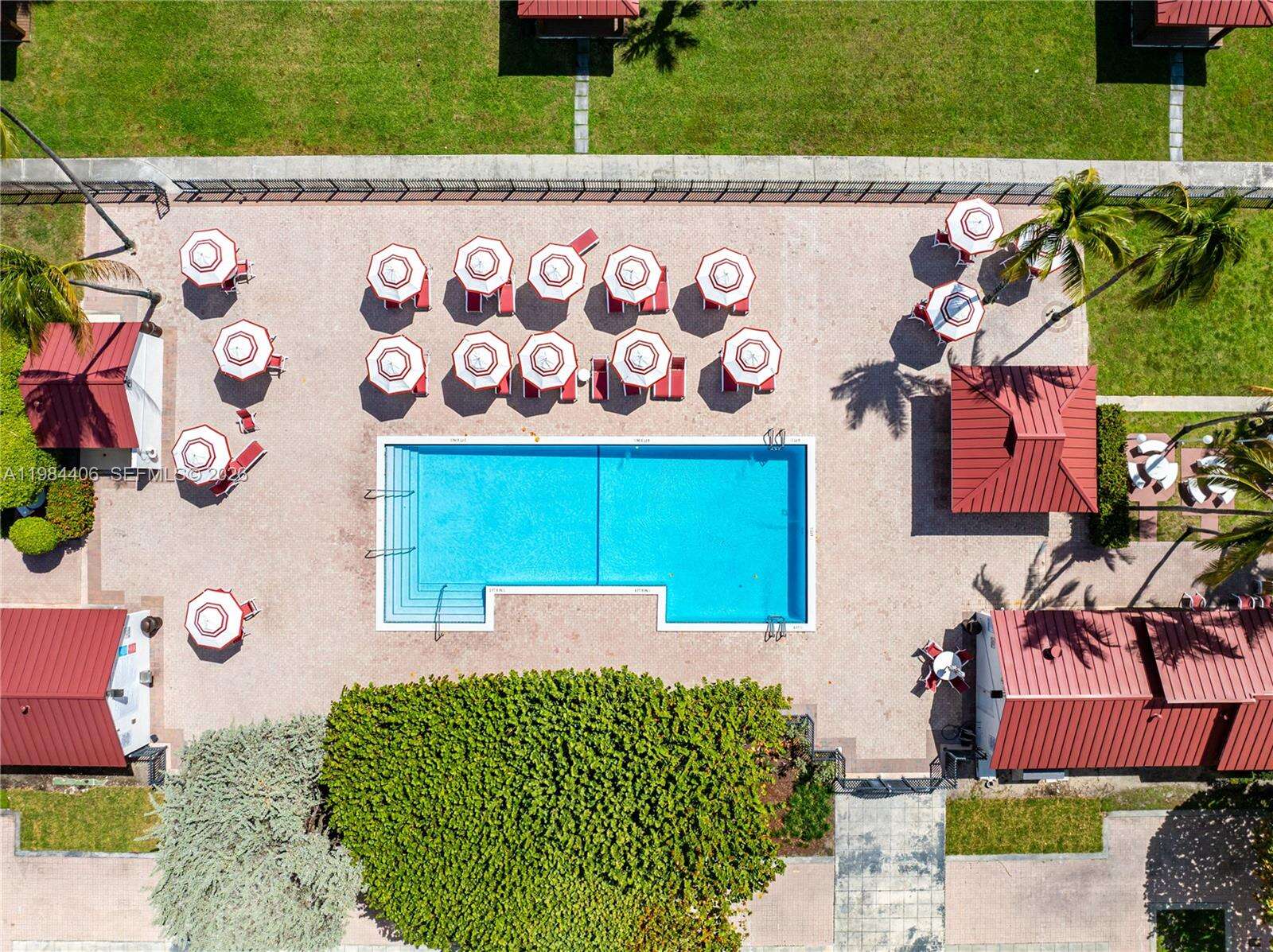 Club Atlantis at 2555 Collins Ave, Miami Beach, FL 33140 - For Rent photo 46