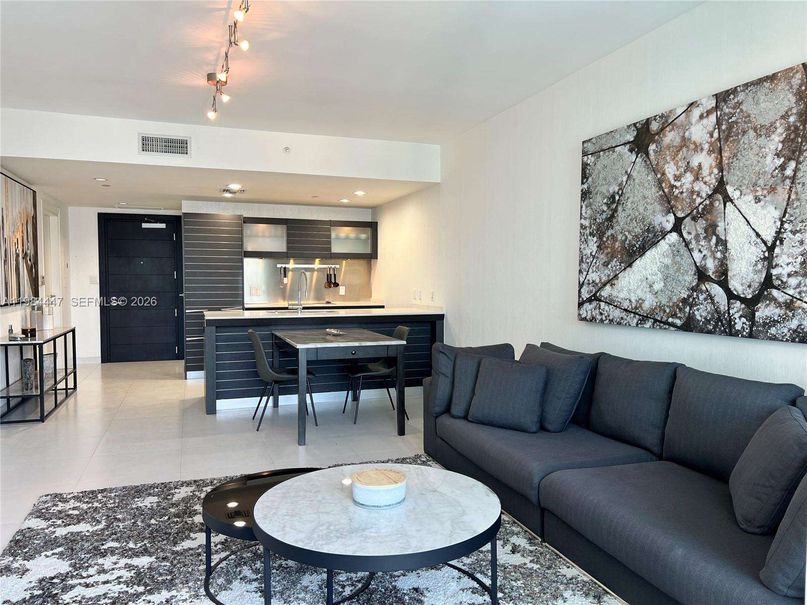 Epic Residences at 200 Biscayne Blvd Way, Miami, FL 33131 - For Rent photo 1