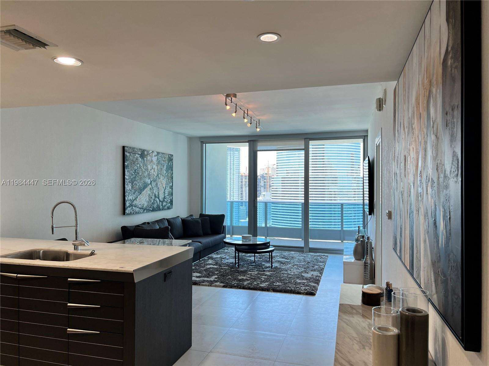 Epic Residences at 200 Biscayne Blvd Way, Miami, FL 33131 - For Rent photo 6