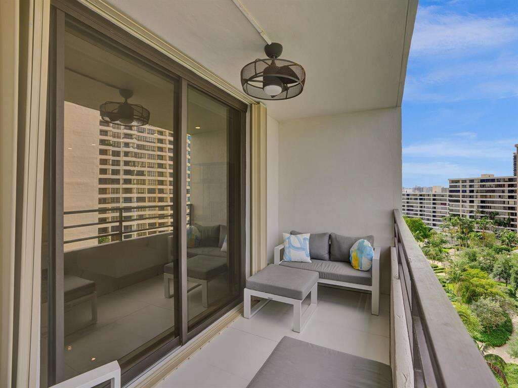 The Olympus at 2500 Parkview, Hallandale Beach, FL 33009 - For Rent photo 14