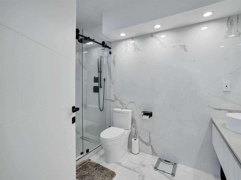 The Olympus at 2500 Parkview, Hallandale Beach, FL 33009 - For Rent photo 33