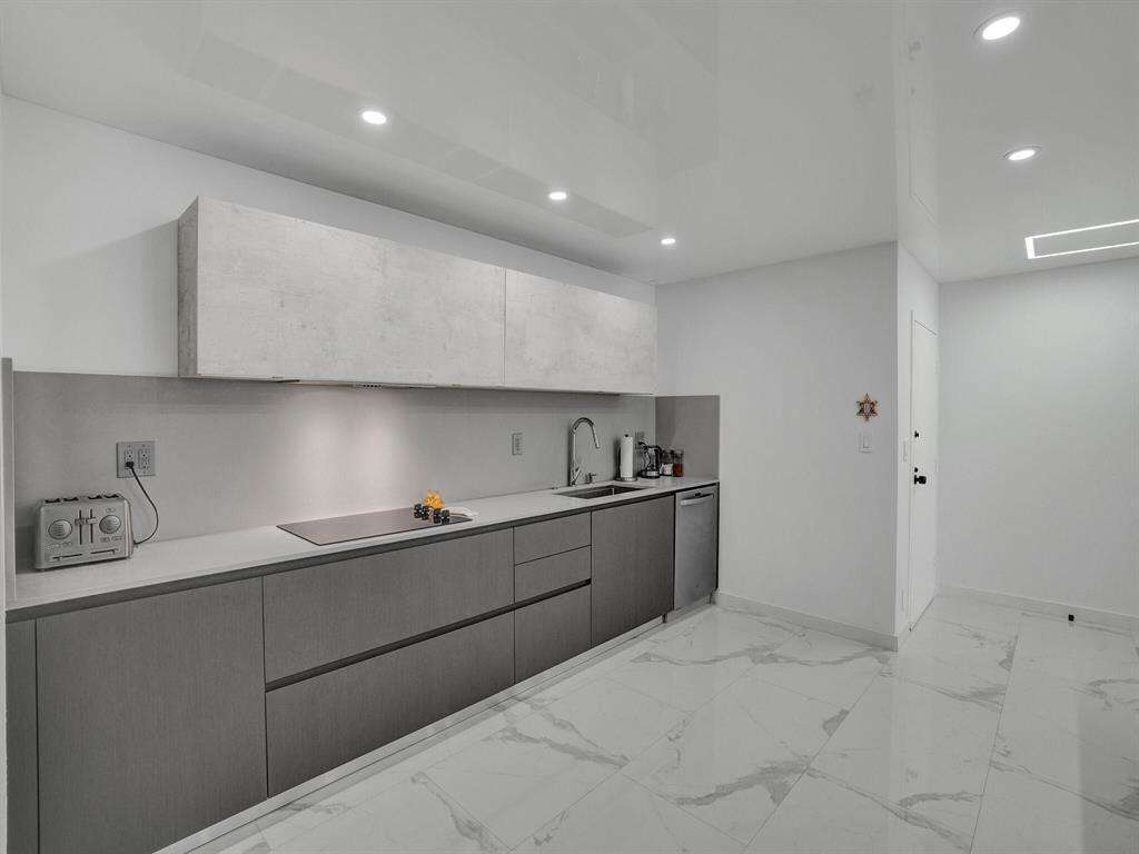 The Olympus at 2500 Parkview, Hallandale Beach, FL 33009 - For Rent photo 7