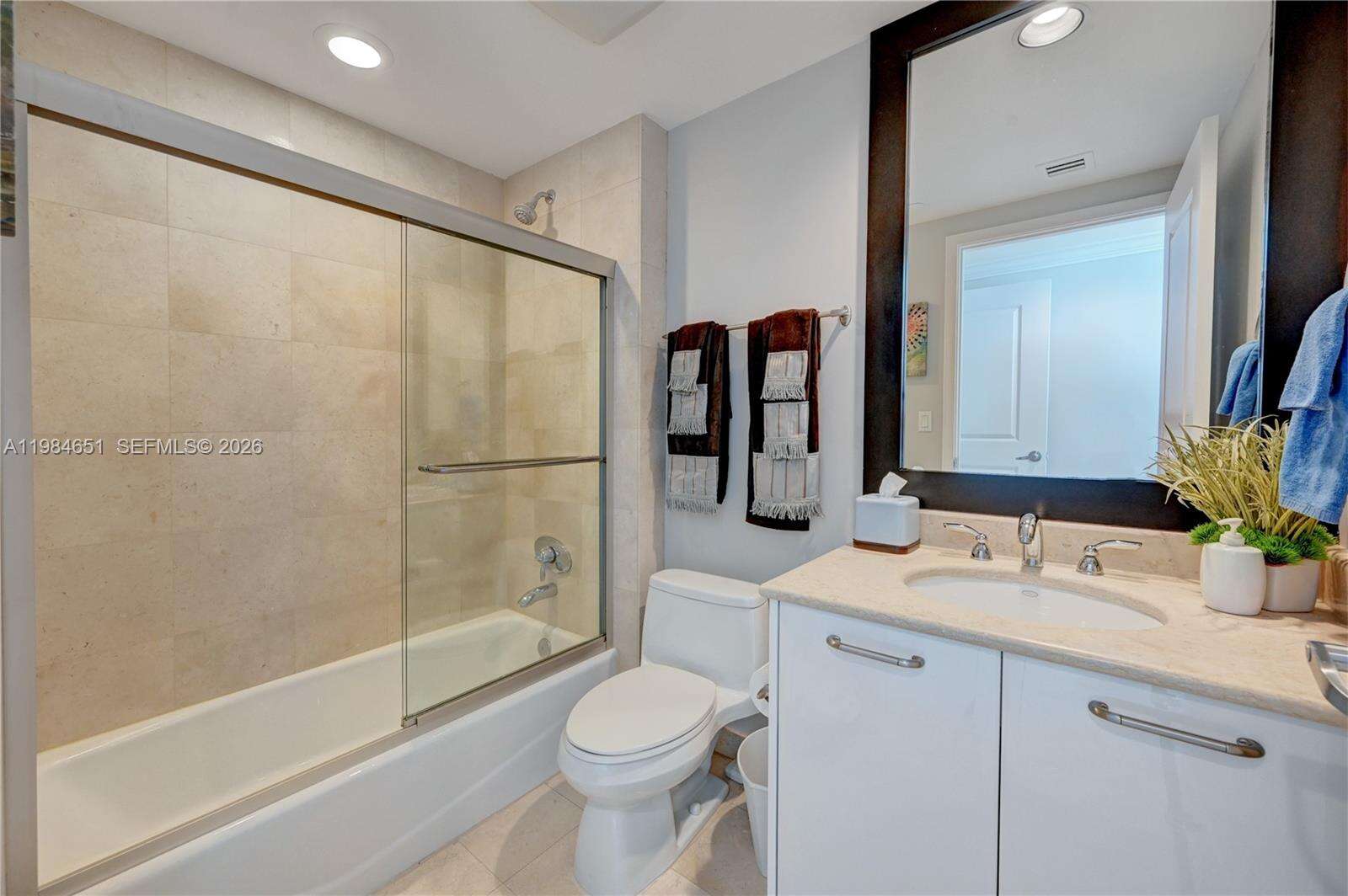 Ocean Palms at 3101 Ocean Dr, Hollywood, FL 33019 - For Rent photo 21