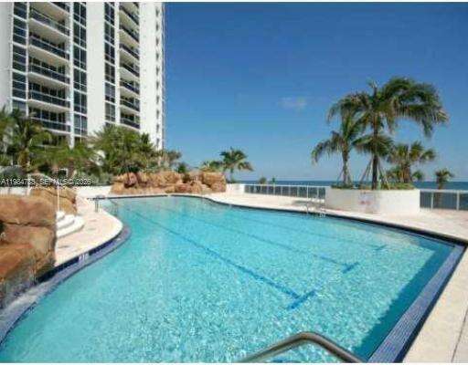 Trump Royale at 18201 Collins Ave, Sunny Isles Beach, FL 33160 - For Rent photo 16