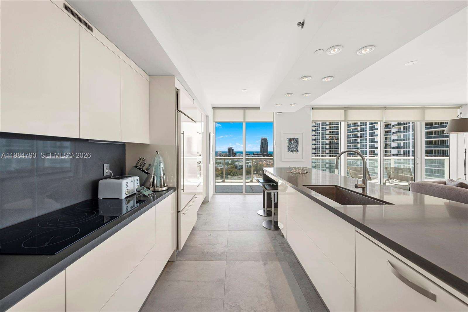 Icon at 450 Alton Rd, Miami Beach, FL 33139 - For Rent photo 27