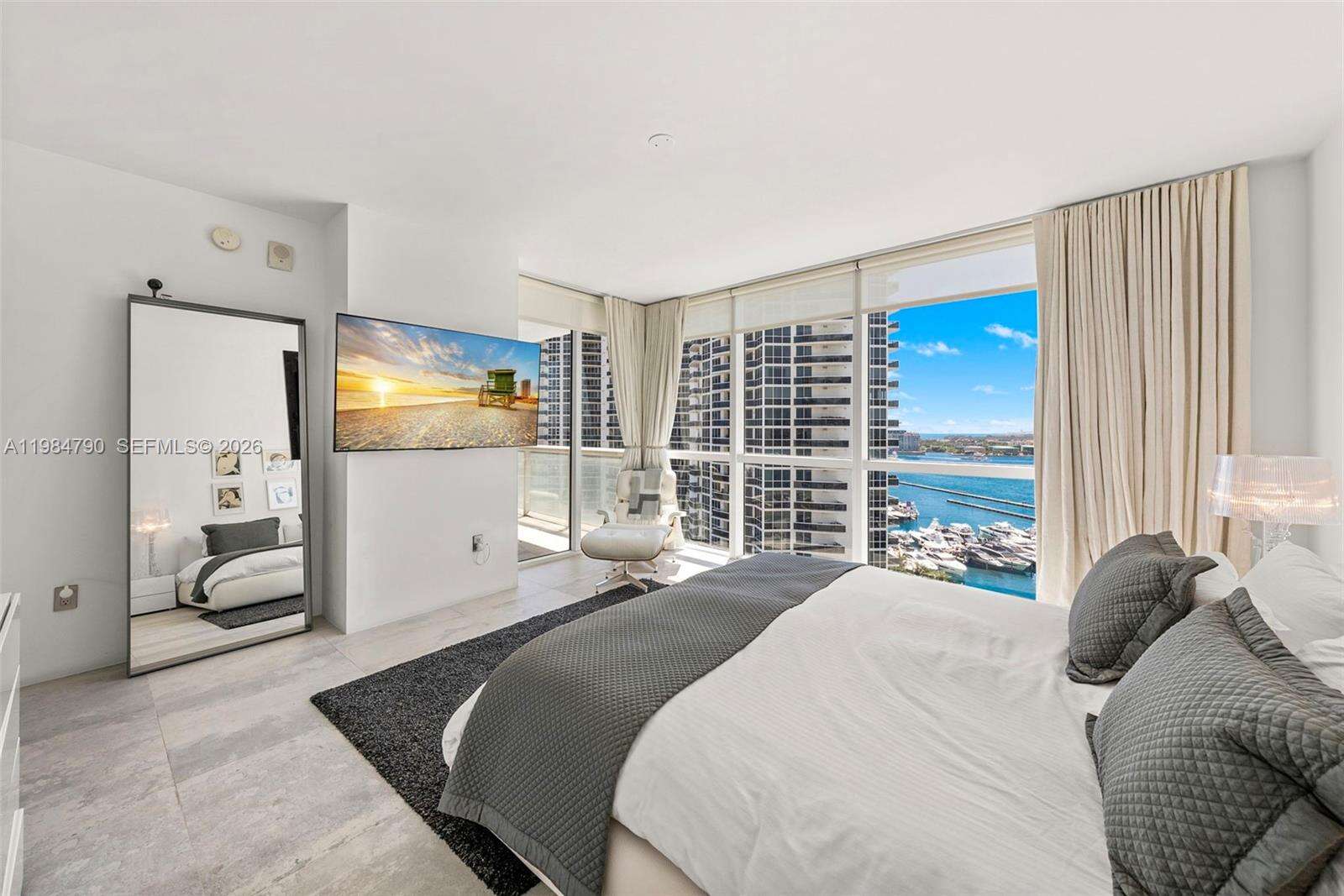 Icon at 450 Alton Rd, Miami Beach, FL 33139 - For Rent photo 31