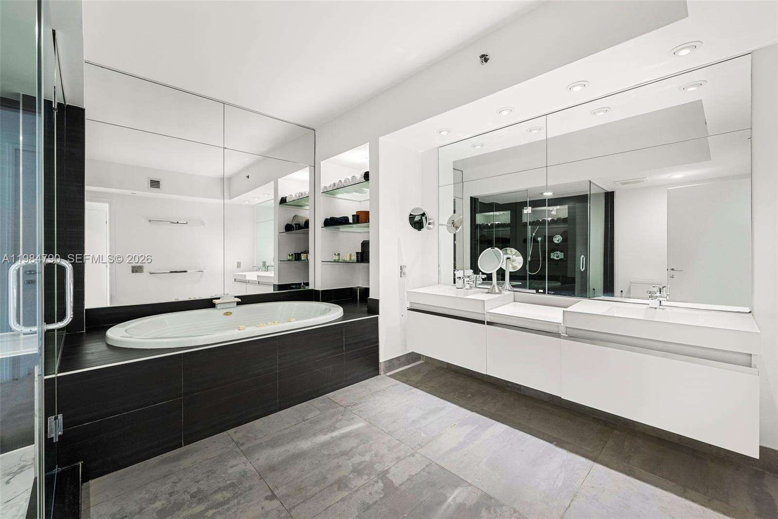 Icon at 450 Alton Rd, Miami Beach, FL 33139 - For Rent photo 37