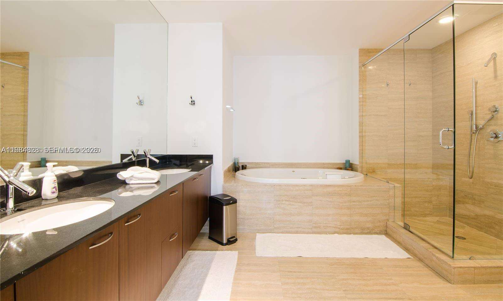 Trump Tower 3 at 15811 Collins Ave, Sunny Isles Beach, FL 33160 - For Rent photo 15