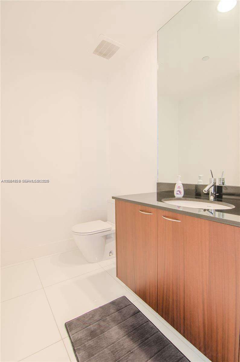 Trump Tower 3 at 15811 Collins Ave, Sunny Isles Beach, FL 33160 - For Rent photo 22