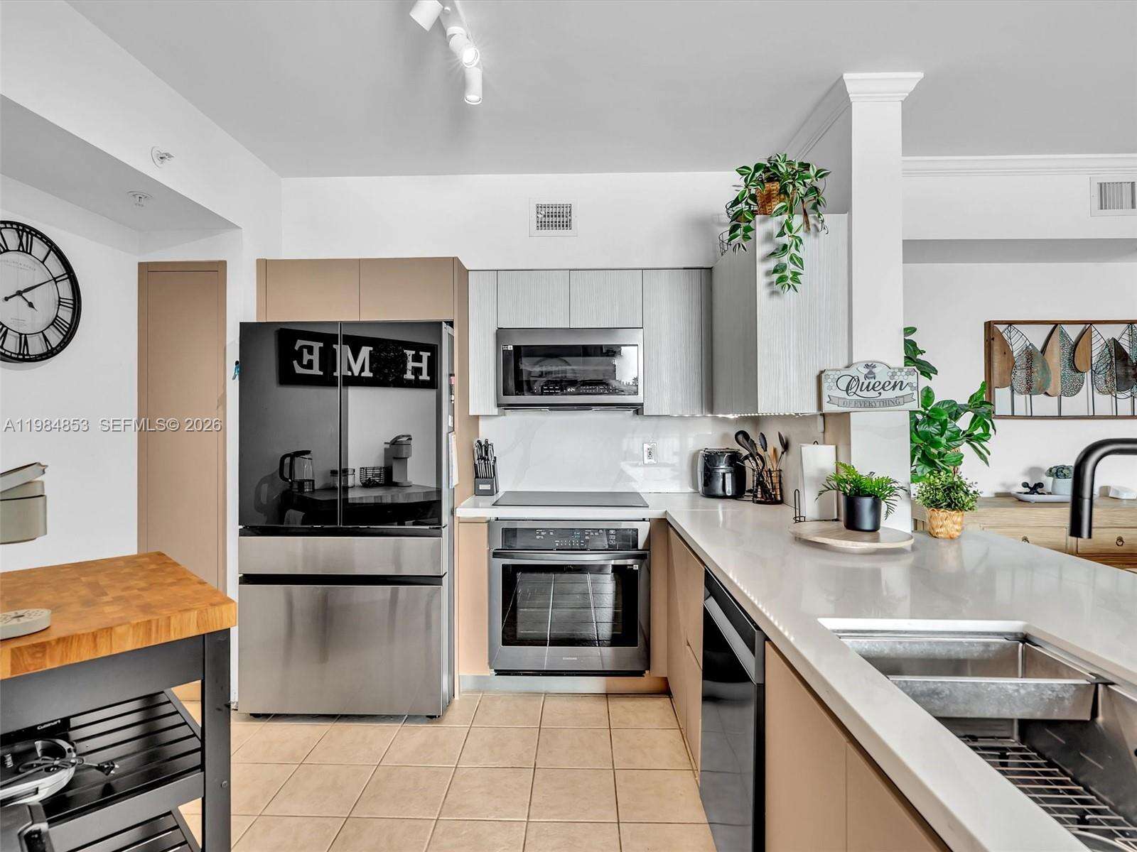 Porto Bellagio at 17150 Bay Rd, Sunny Isles Beach, FL 33160 - For Rent photo 37