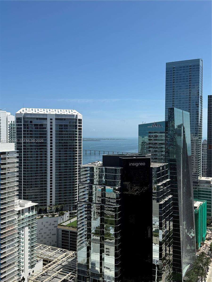1060 Brickell at 1060 Brickell Ave, Miami, FL 33131 - For Rent photo 2