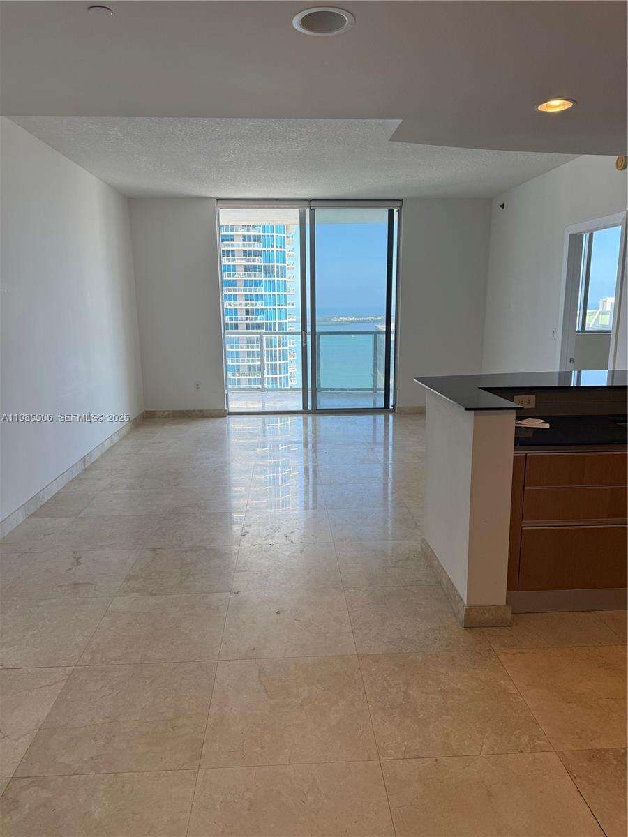 1060 Brickell at 1060 Brickell Ave, Miami, FL 33131 - For Rent photo 7