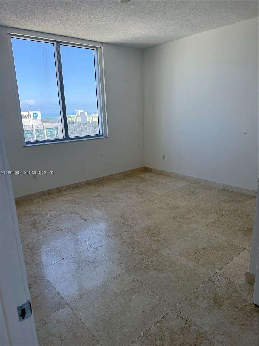 1060 Brickell at 1060 Brickell Ave, Miami, FL 33131 - For Rent photo 8