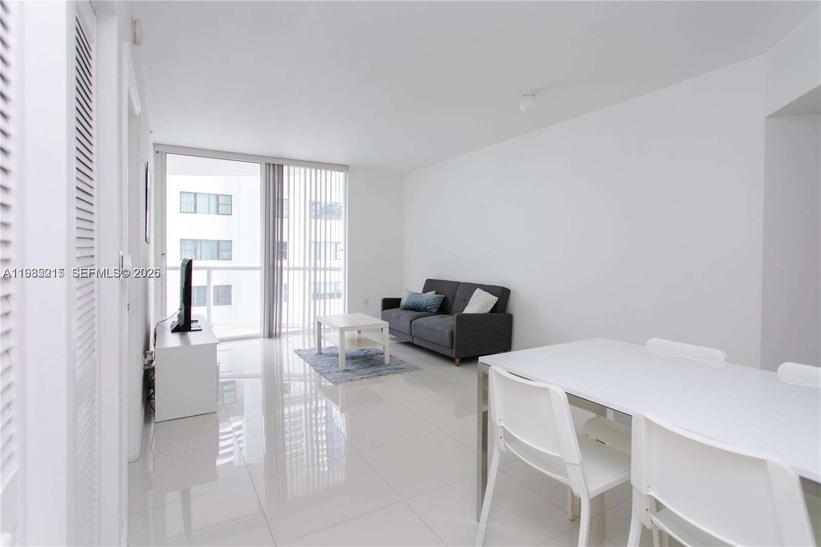 Akoya at 6365 Collins Ave, Miami Beach, FL 33141 - For Rent photo 13