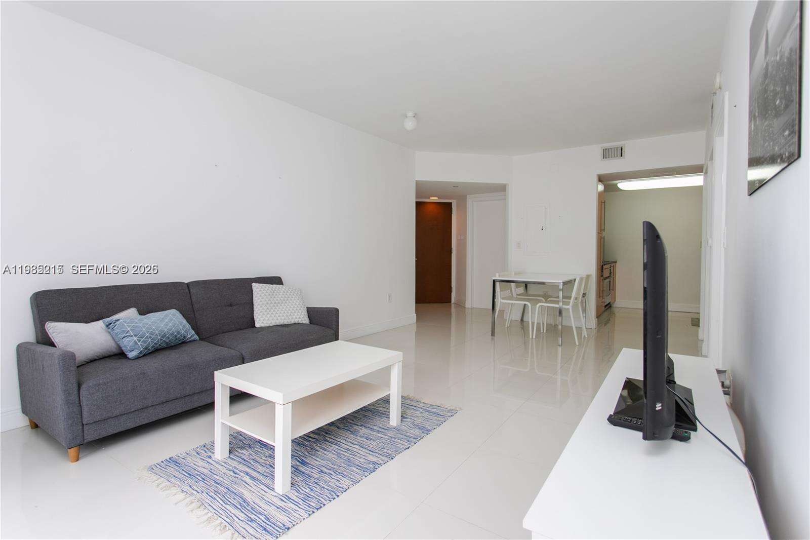 Akoya at 6365 Collins Ave, Miami Beach, FL 33141 - For Rent photo 15