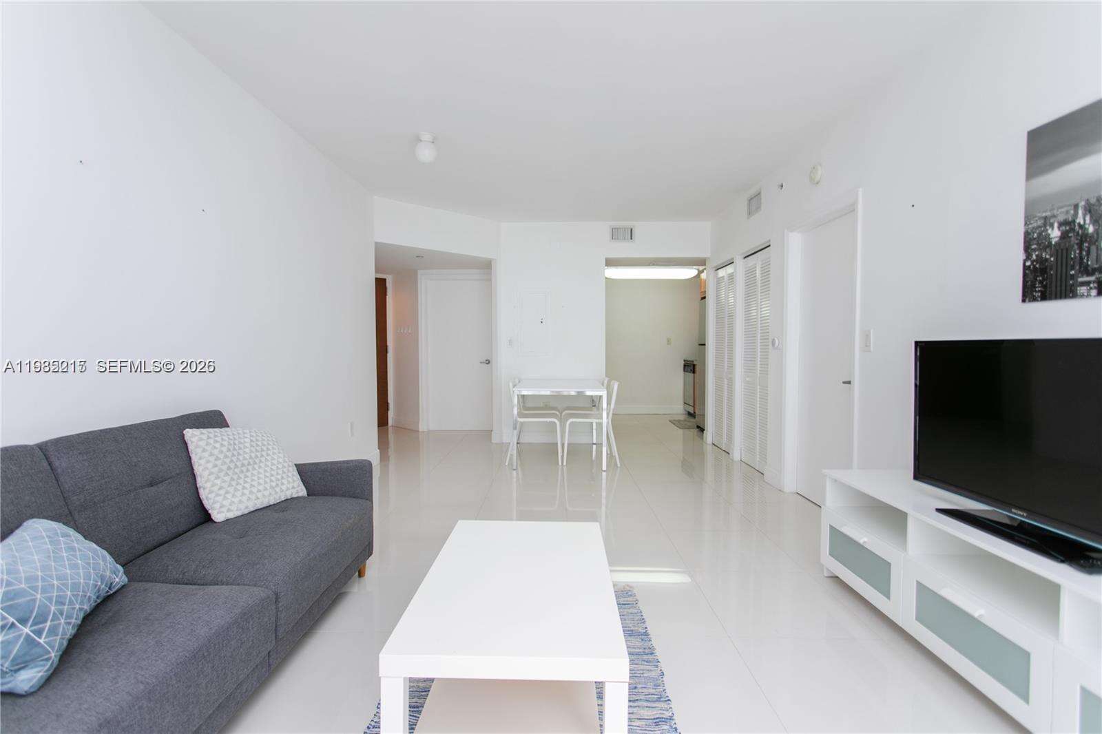 Akoya at 6365 Collins Ave, Miami Beach, FL 33141 - For Rent photo 18