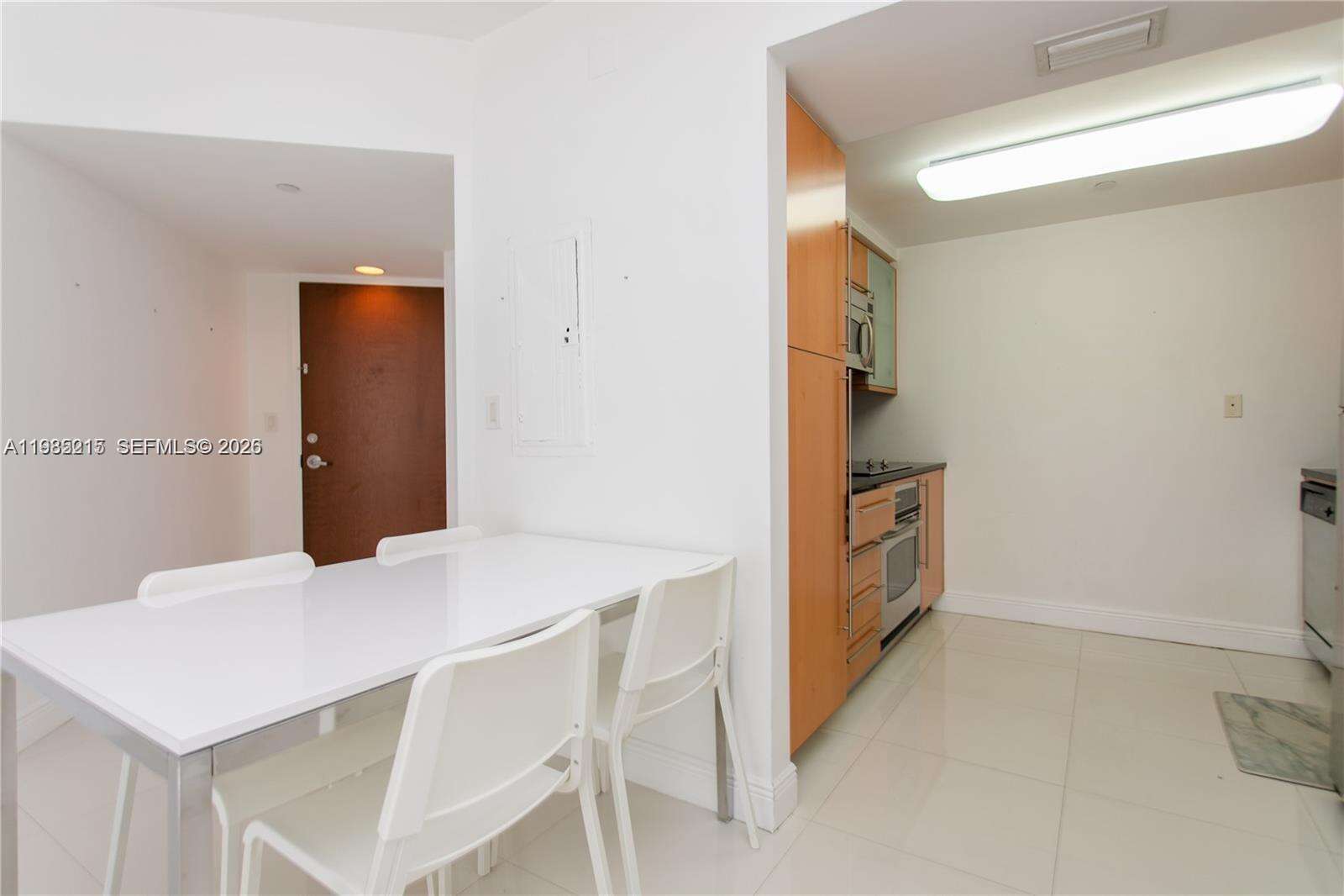 Akoya at 6365 Collins Ave, Miami Beach, FL 33141 - For Rent photo 19