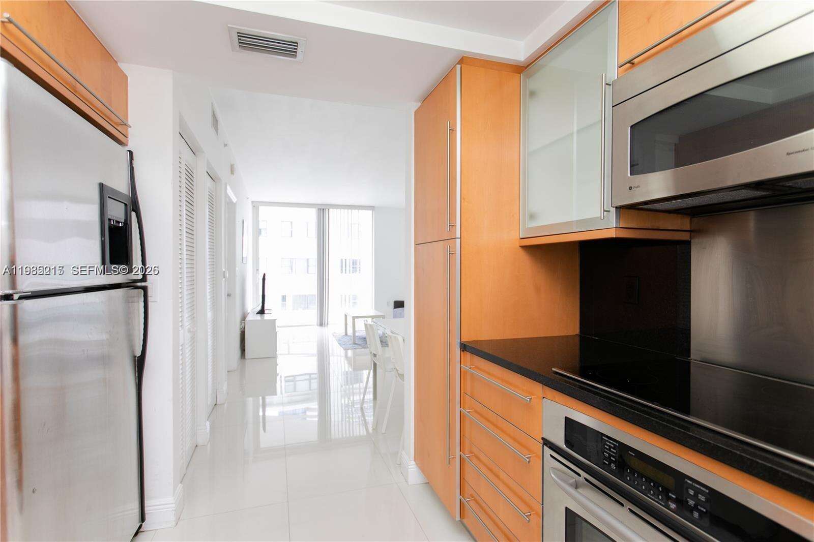 Akoya at 6365 Collins Ave, Miami Beach, FL 33141 - For Rent photo 26
