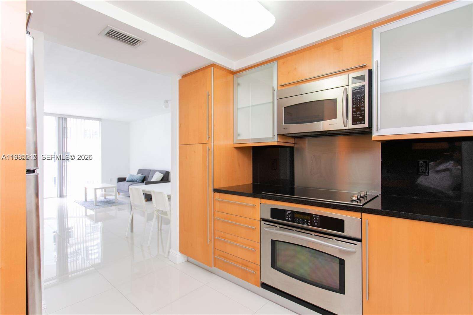 Akoya at 6365 Collins Ave, Miami Beach, FL 33141 - For Rent photo 27