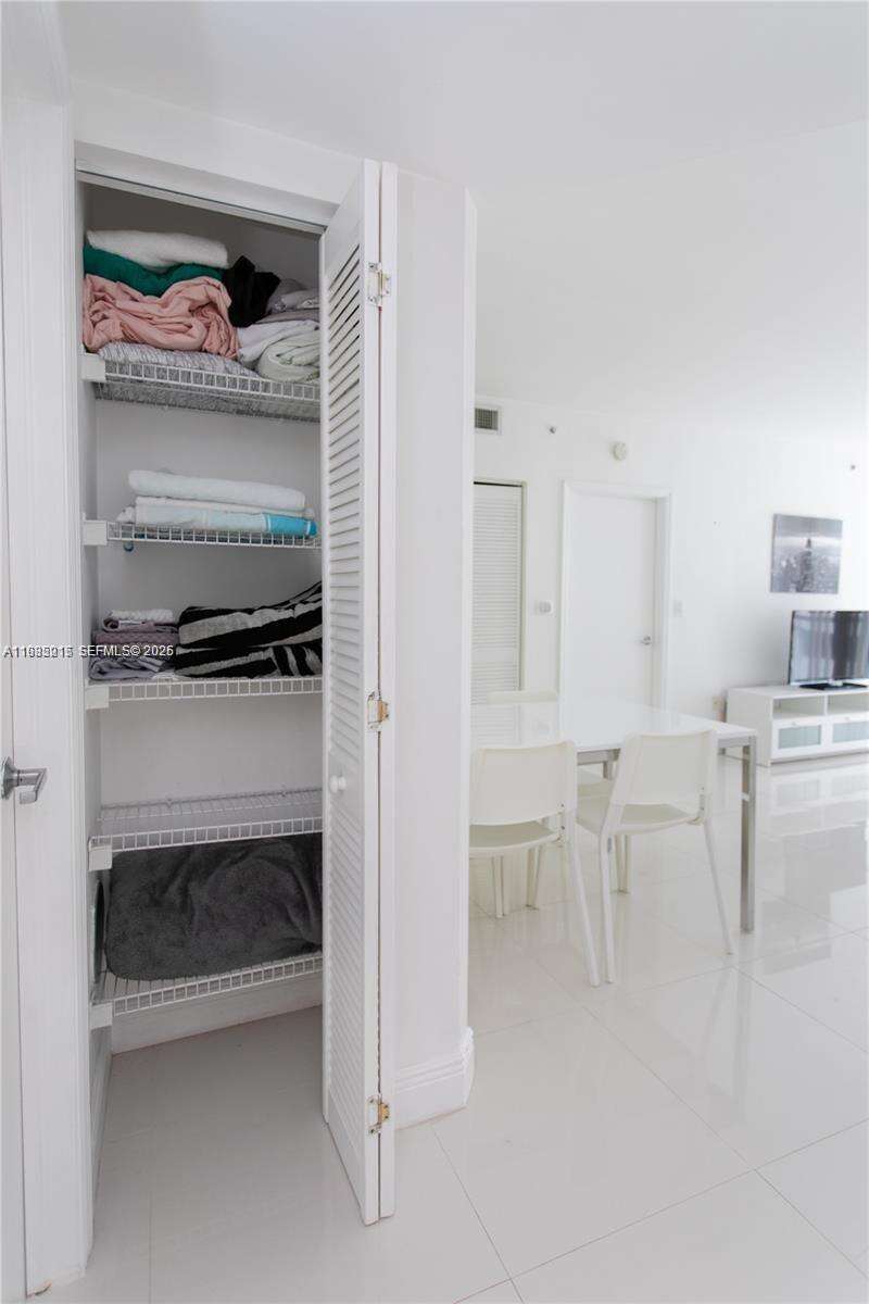 Akoya at 6365 Collins Ave, Miami Beach, FL 33141 - For Rent photo 33