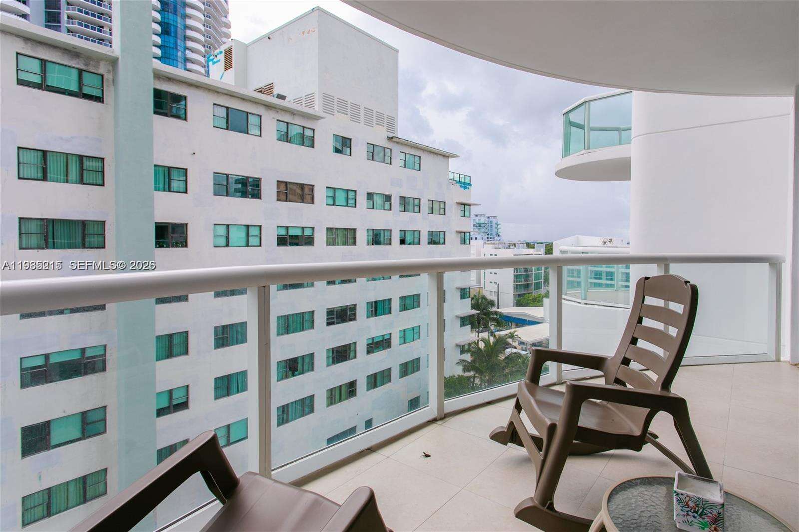 Akoya at 6365 Collins Ave, Miami Beach, FL 33141 - For Rent photo 38