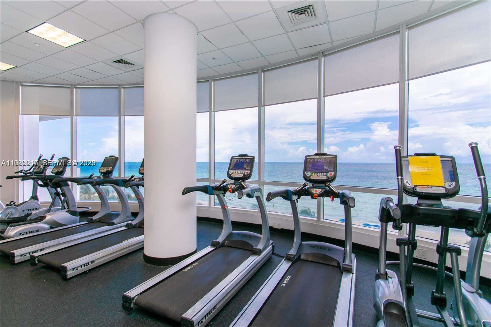Akoya at 6365 Collins Ave, Miami Beach, FL 33141 - For Rent photo 53
