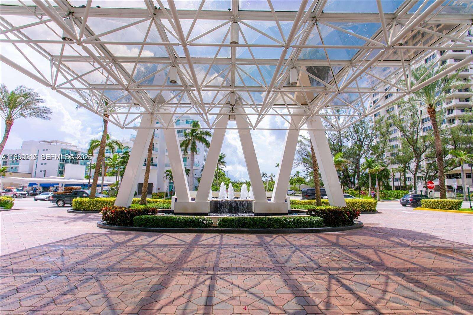 Akoya at 6365 Collins Ave, Miami Beach, FL 33141 - For Rent photo 57