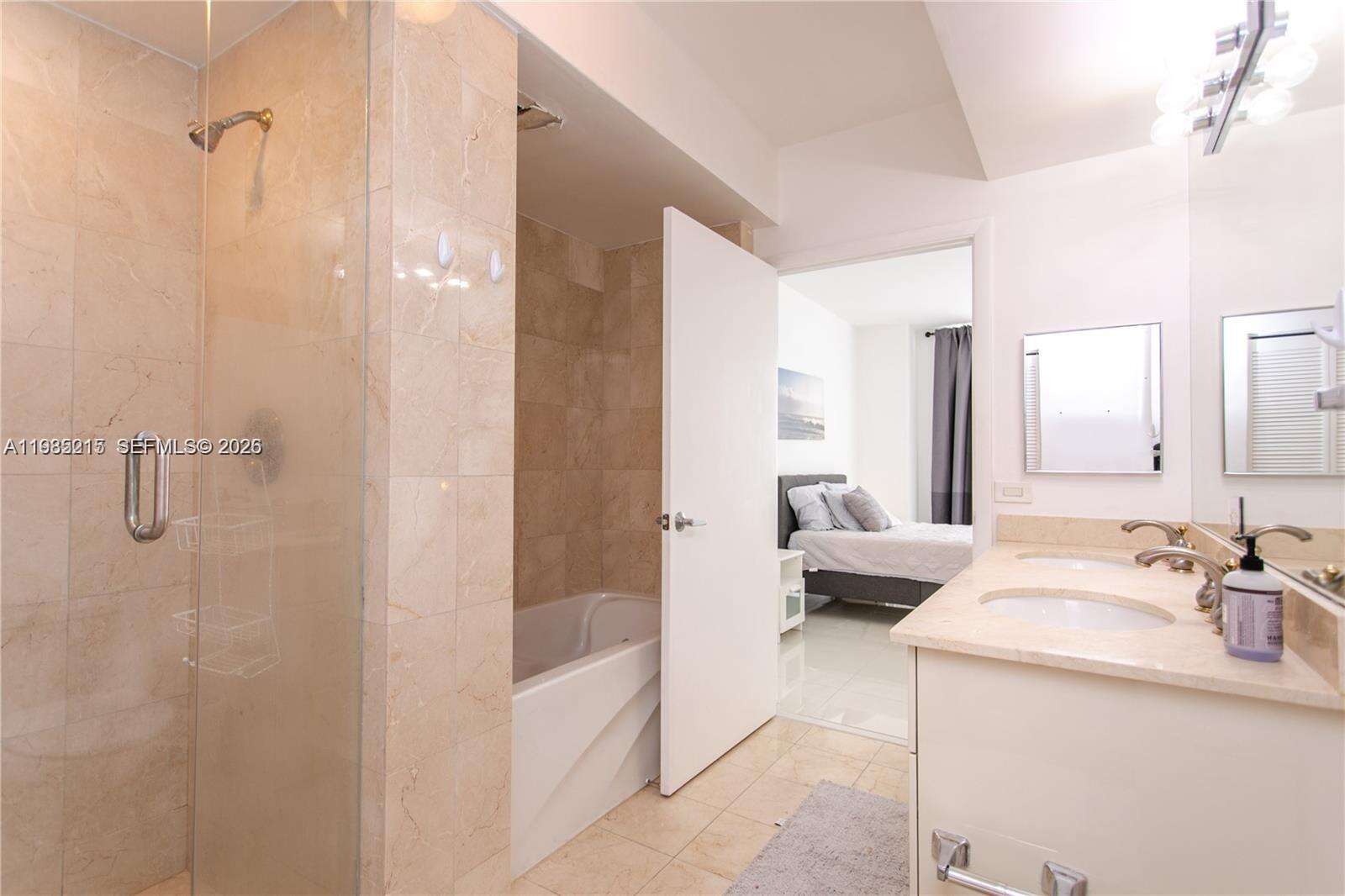 Akoya at 6365 Collins Ave, Miami Beach, FL 33141 - For Rent photo 8
