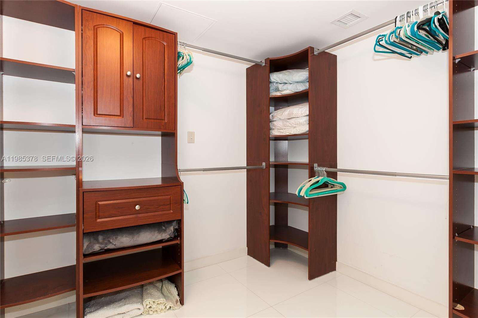 The Beach Club Two at 1830 Ocean Dr, Hallandale Beach, FL 33009 - For Rent photo 9