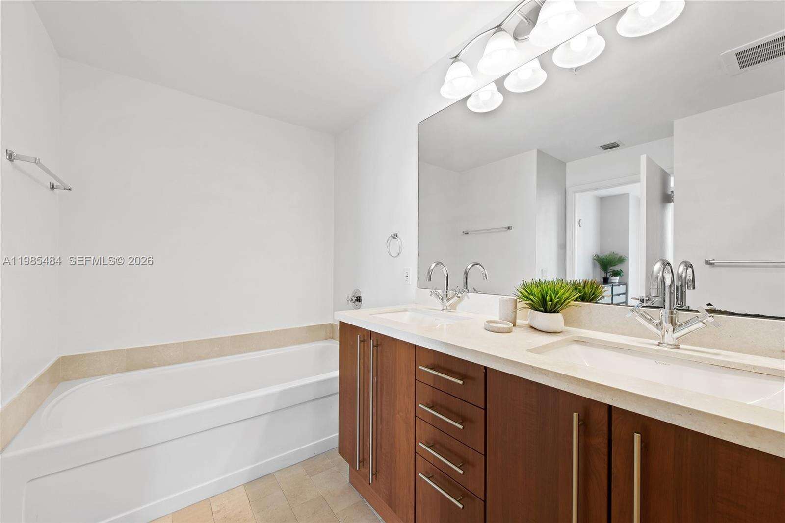 Axis On Brickell at 79 12 St, Miami, FL 33130 - For Rent photo 15