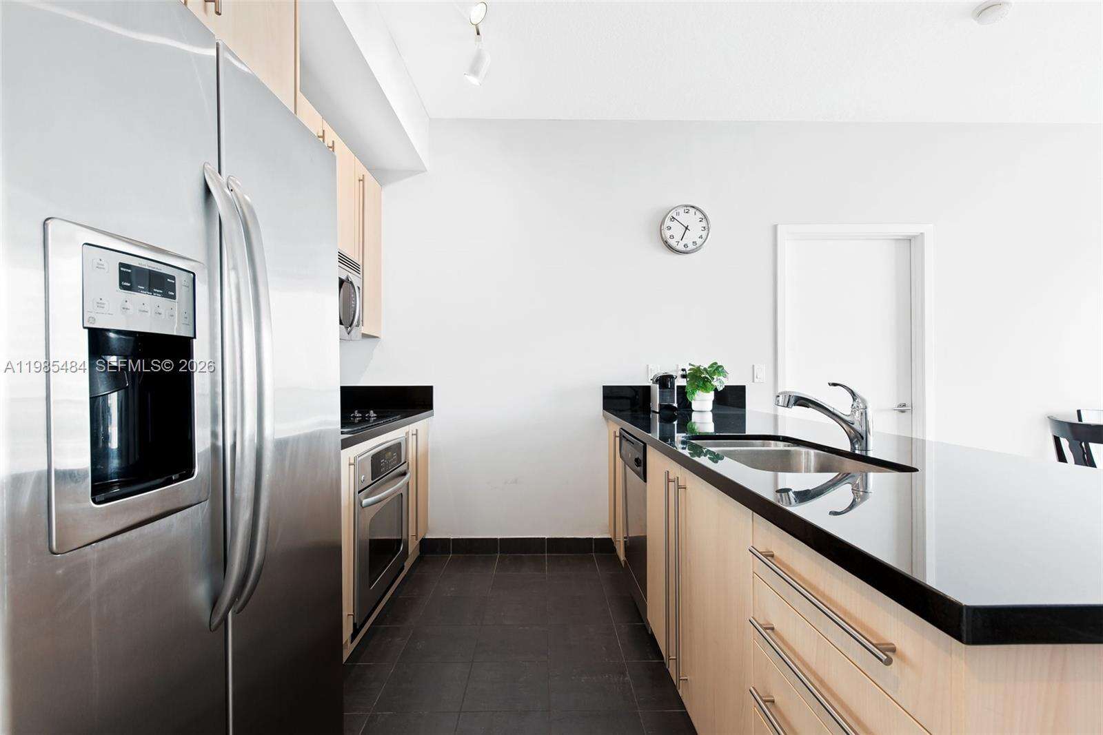 Axis On Brickell at 79 12 St, Miami, FL 33130 - For Rent photo 6
