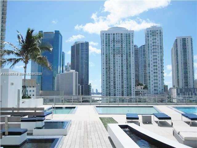 Mint at 92 3 St, Miami, FL 33130 - For Rent photo 14