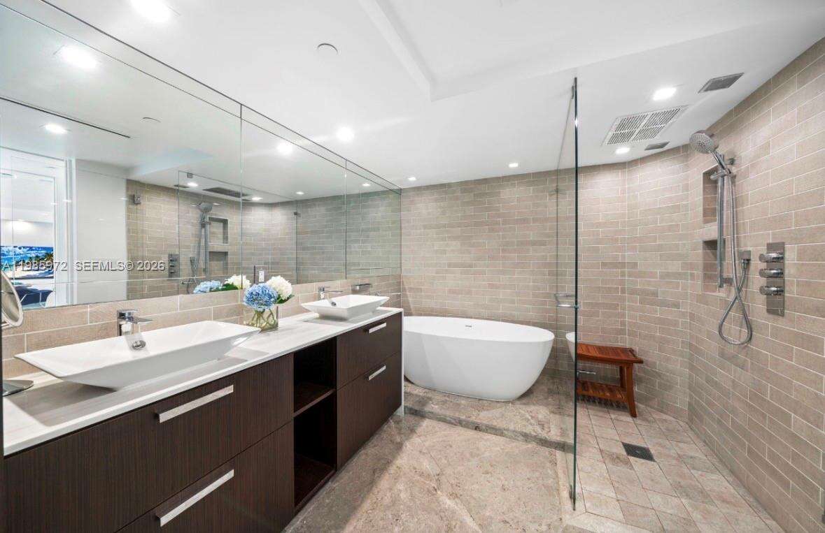 1500 Ocean Dr, Miami Beach, FL 33139 - For Rent photo 12