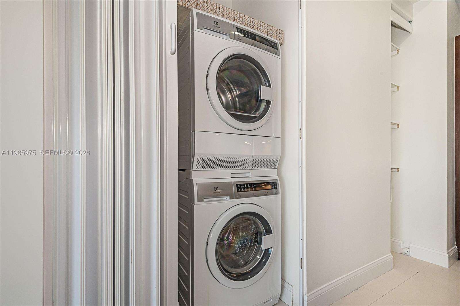 Turnberry Village North at 20000 Country Club Dr, Aventura, FL 33180 - For Rent photo 12