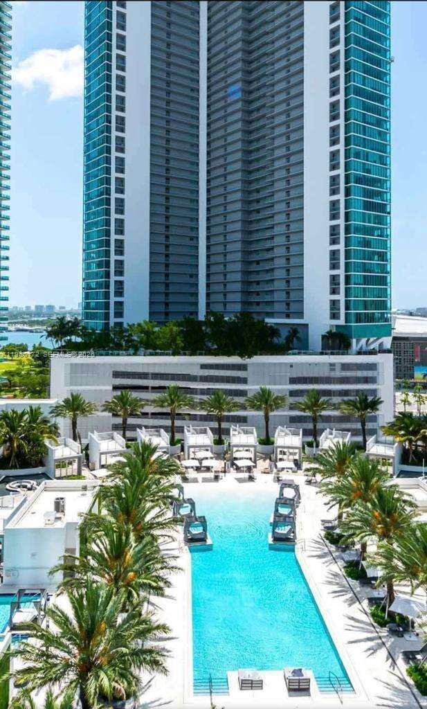 Paramount Miami Worldcenter at 851 1 Ave, Miami, FL 33132 - For Rent photo 8