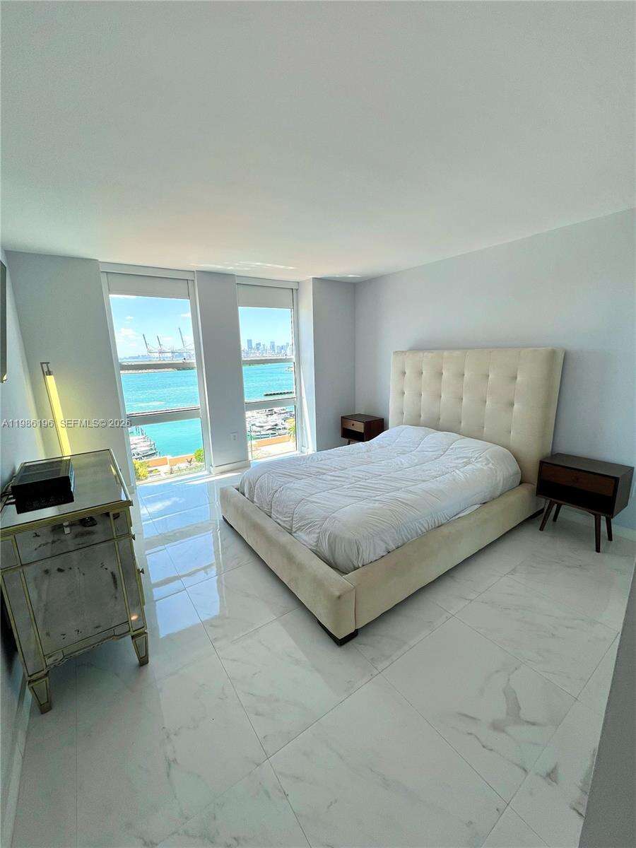 Yacht Club At Portofino at 90 Alton Rd, Miami Beach, FL 33139 - For Rent photo 8
