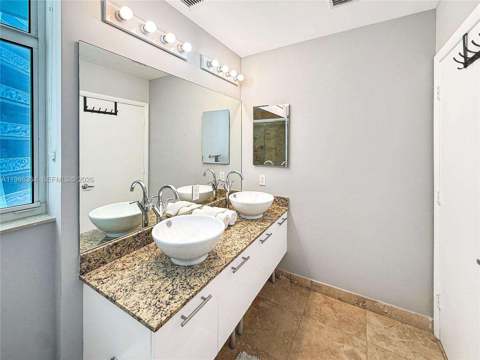 Brickell On The River at 41 5 St, Miami, FL 33131 - For Rent photo 13