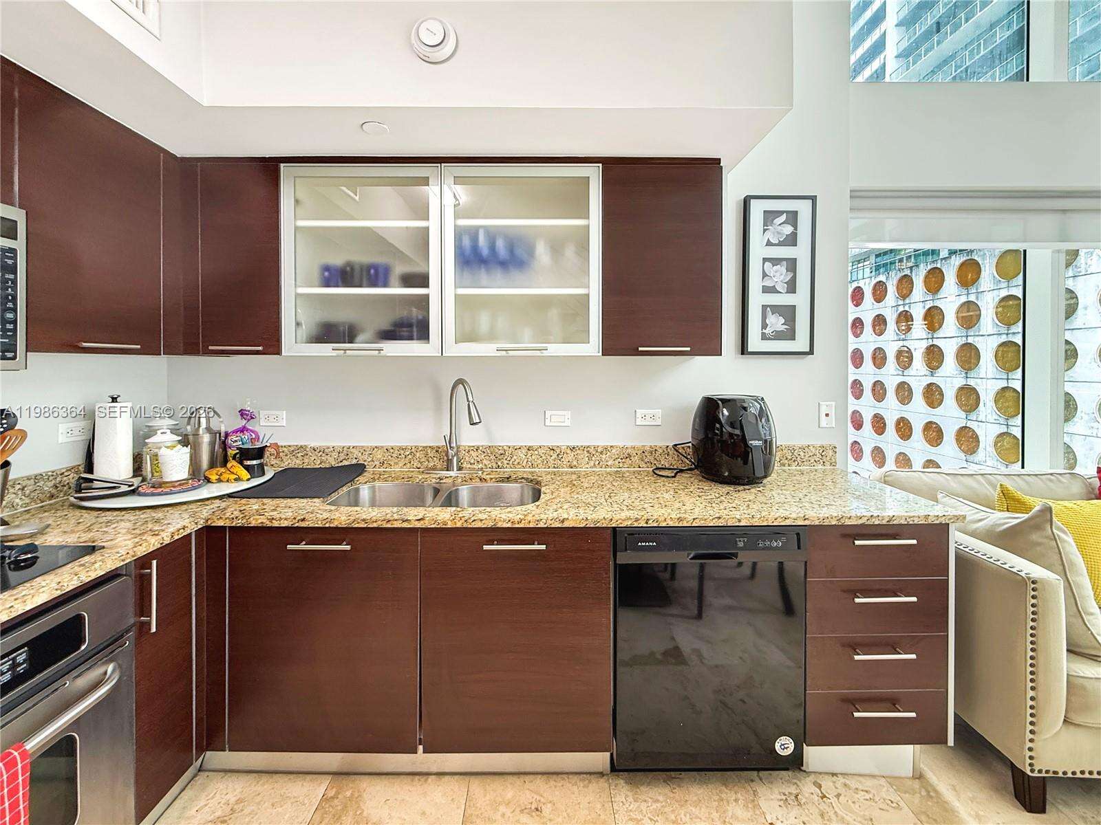 Brickell On The River at 41 5 St, Miami, FL 33131 - For Rent photo 6
