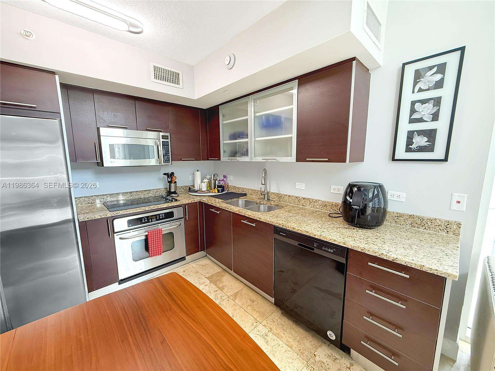 Brickell On The River at 41 5 St, Miami, FL 33131 - For Rent photo 7