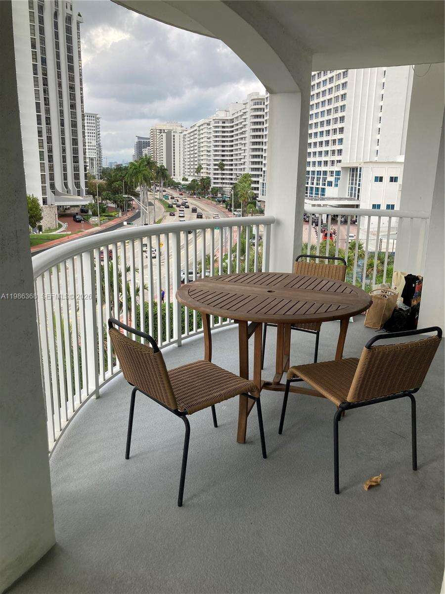 The Carriage House at 5401 Collins Ave, Miami Beach, FL 33140 - For Rent photo 51