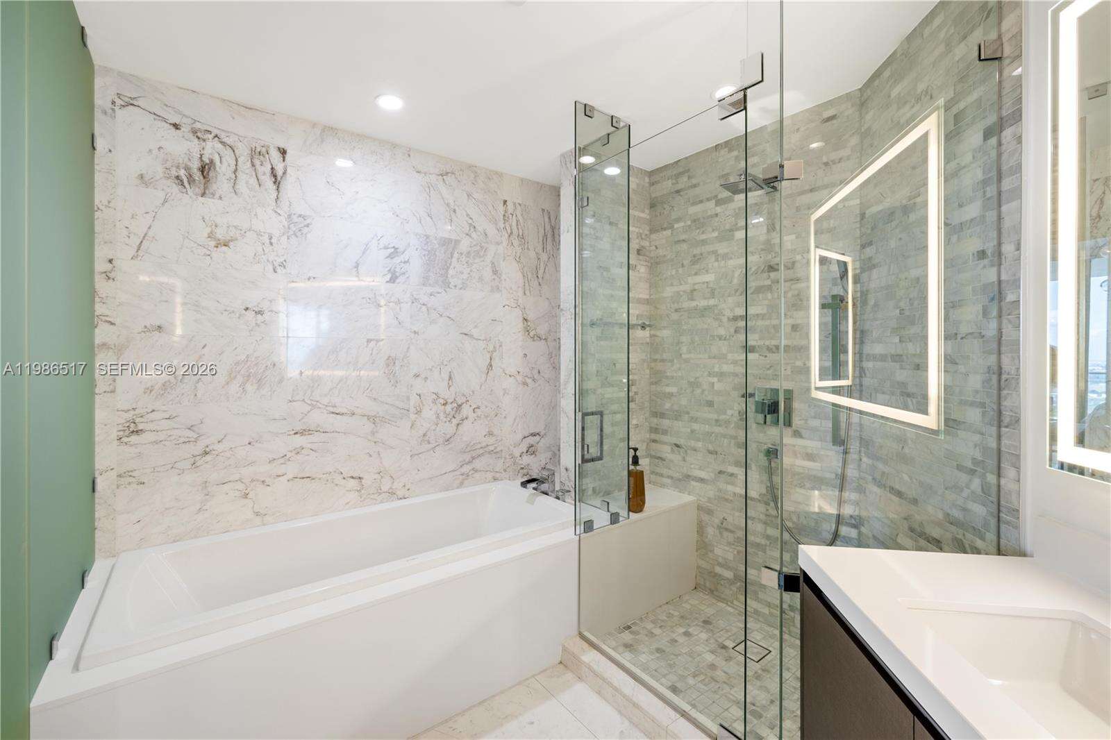 Paramount Miami Worldcenter at 851 1 Ave, Miami, FL 33132 - For Rent photo 11