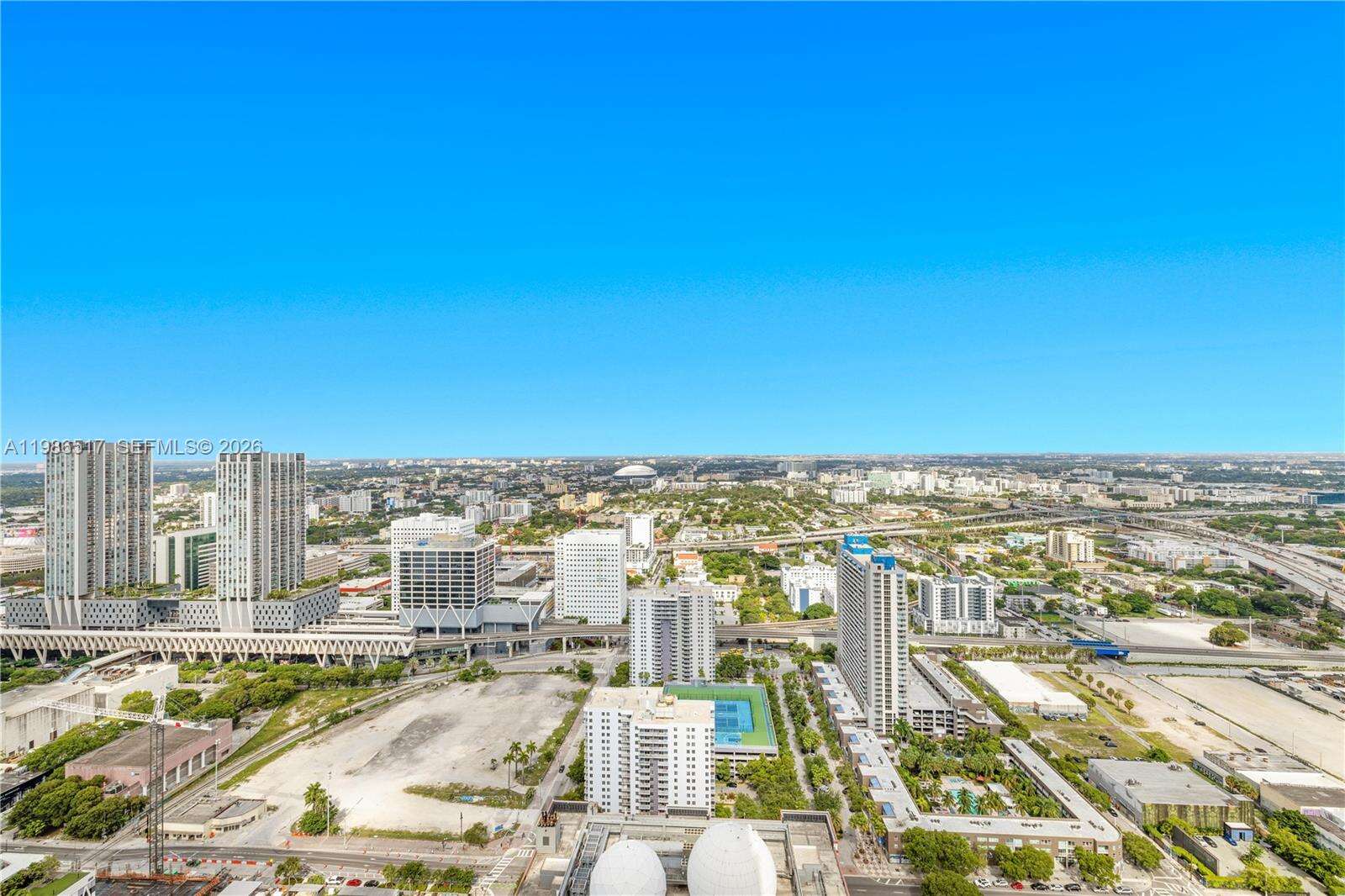 Paramount Miami Worldcenter at 851 1 Ave, Miami, FL 33132 - For Rent photo 17