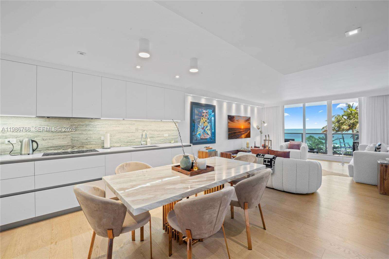 Roney Palace at 2301 Collins Ave, Miami Beach, FL 33139 - For Rent photo 2