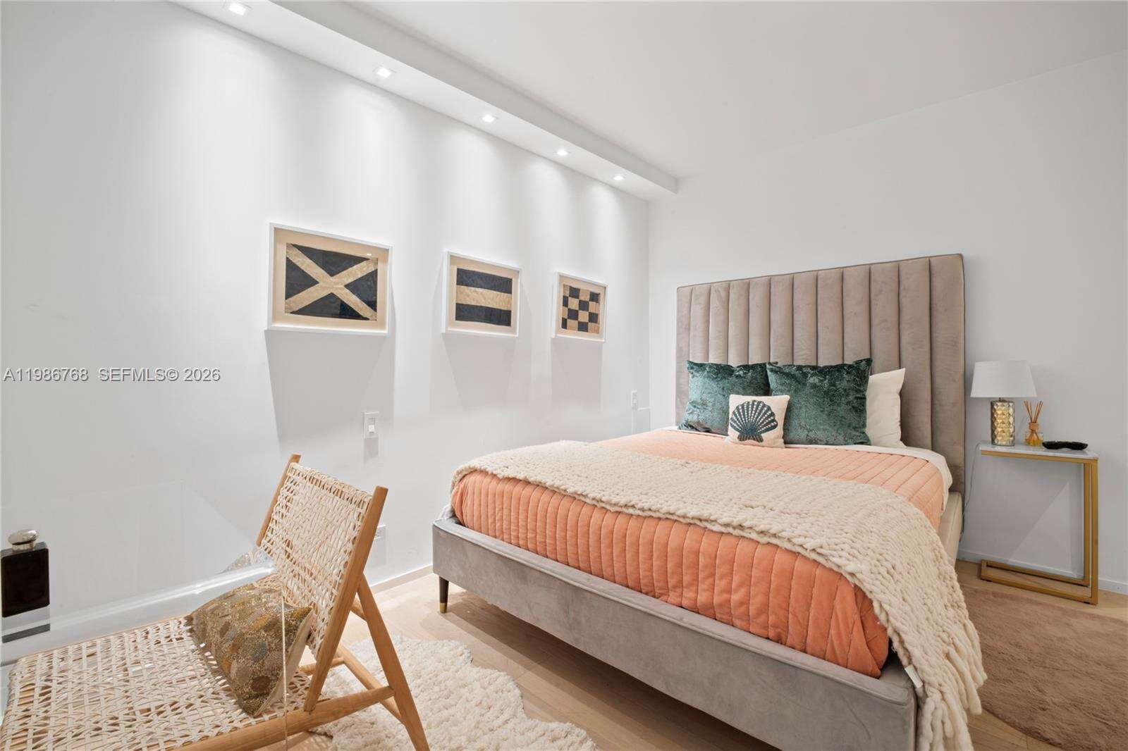 Roney Palace at 2301 Collins Ave, Miami Beach, FL 33139 - For Rent photo 15
